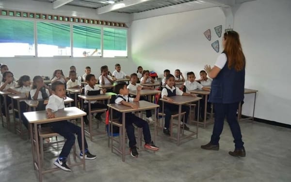 ONG denunció suspensión arbitraria de salarios a más de 40 mil docentes venezolanos
