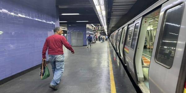 Hombre murió luego de lanzarse a las vías del metro en Caracas