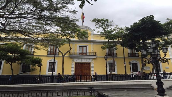 Venezuela y Uruguay reactivarán servicios consulares en Caracas y Montevideo
