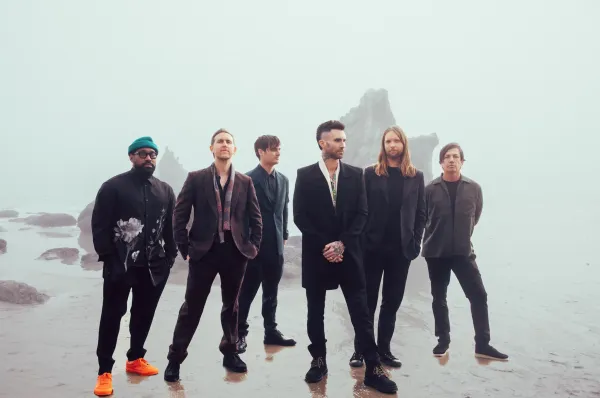Maroon 5 anunció el lanzamiento de ‘Love is like’, su nuevo álbum