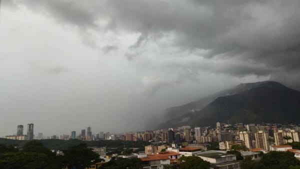 Inameh prevé lluvias y tormentas eléctricas por paso de la onda tropical número 11