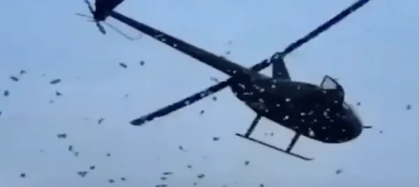 Helicóptero arrojó cinco mil dólares en EE.UU como parte de la última voluntad de un paciente con alzhéimer