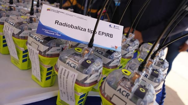 Sucre | Pescadores en Sucre recibieron dispositivos de localización satelital