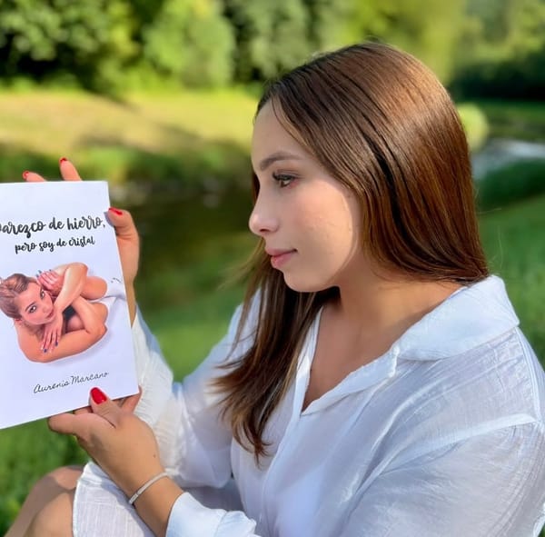 Aurenis Marcano, oriunda del estado Sucre, lanzó su primer libro desde Suiza