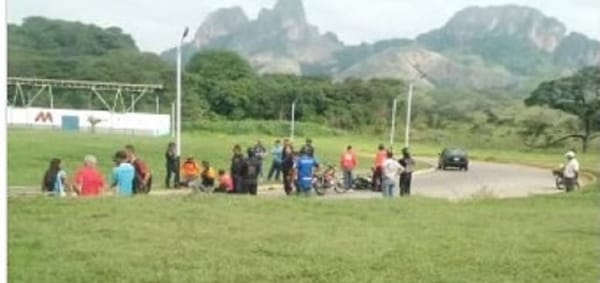 Joven de 20 años murió tras impactar su moto contra un poste en Guárico