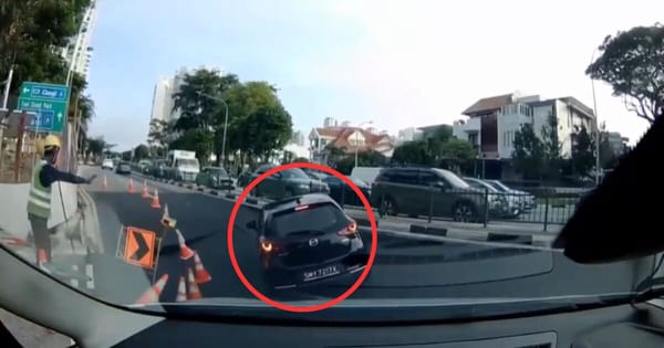 Una mujer resultó herida tras caer en un cráter que se abrió en plena vía pública en Singapur