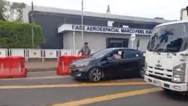 Al menos cinco muertos tras explosión en base aérea de Cali