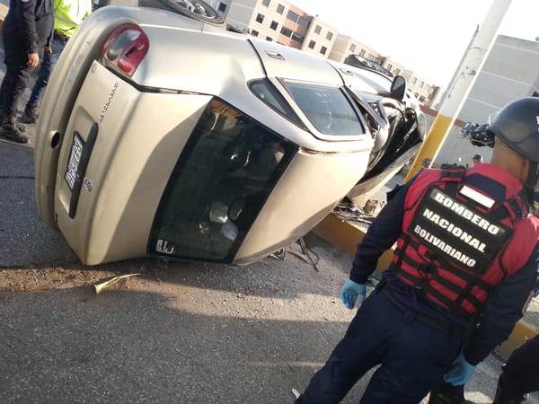 Joven perdió la vida tras chocar su vehículo contra un poste en Cumaná