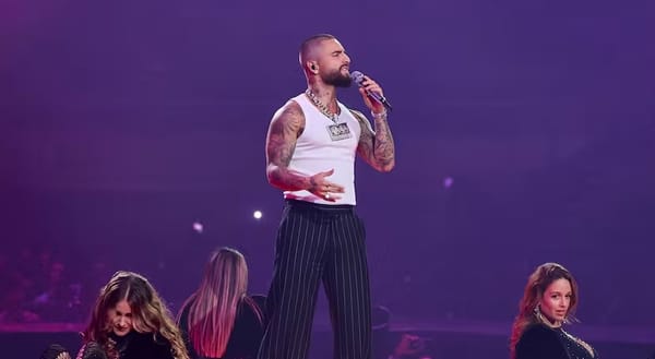 Maluma regañó a una mujer que asistió a su concierto con un bebé de un año