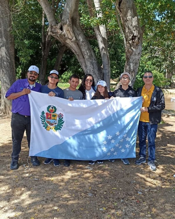 Jóvenes representarán a Sucre en etapa nacional de las Olimpiadas de Robótica Creativa