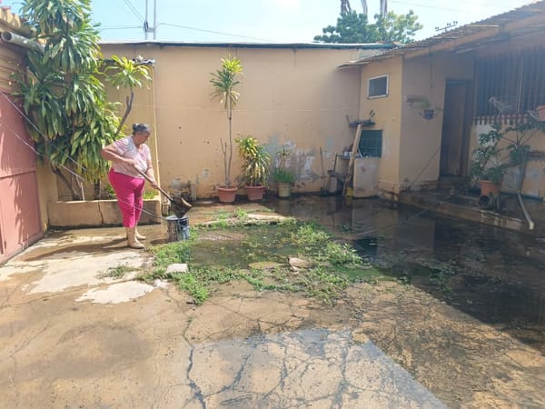 ANZOÁTEGUI | Vecinos de Chuparín en Puerto La Cruz alertan sobre ingreso de cloacas a hogares
