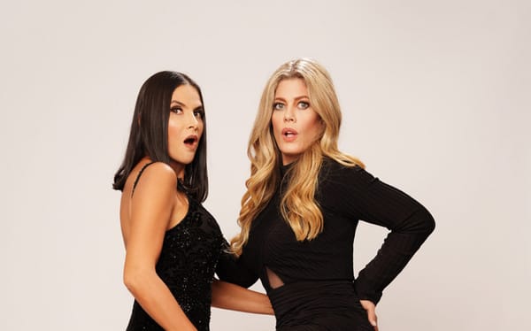 Lorna Cepeda y Natalia Ramírez presentarán en Caracas la comedia Muertas de la risa