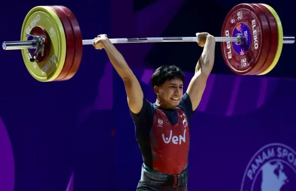 Venezolano David García conquistó el oro en halterofilia en los Panamericanos Junior