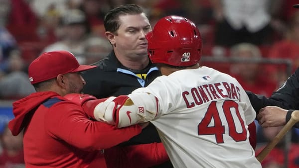 Venezolano Willson Contreras fue suspendido de seis juegos tras altercado con un umpire