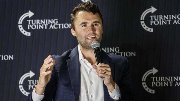 Activista Charlie Kirk fue asesinado durante mitin político en EE.UU.