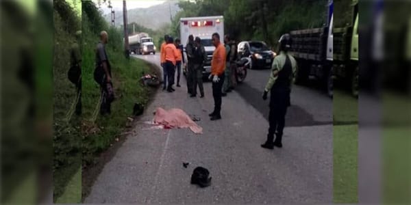 Joven estudiante perdió la vida tras impactar contra una gandola en Guárico