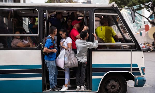 Transportistas insisten en anclar precio del pasaje a 0,50 centavos de dólar