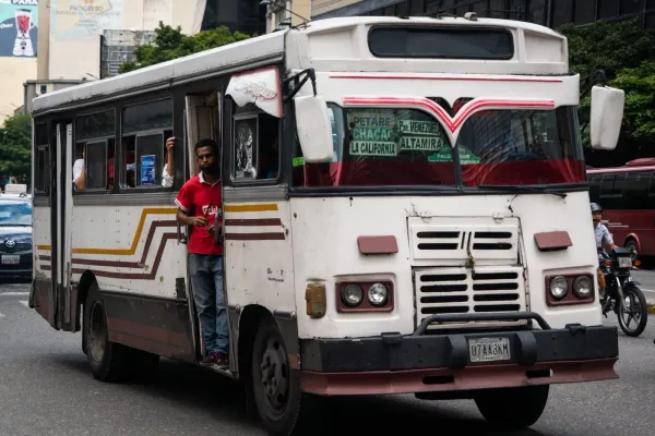 Transportistas propusieron aumentar el pasaje urbano mínimo a 0,50 dólares