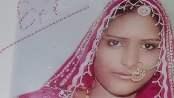 Hombre fue sentenciado a muerte por quemar viva a su esposa en India