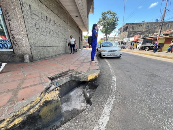 MONAGAS | Ciudadanos denunciaron desagüe sin tapa en la av. Miranda con calle Azúcar