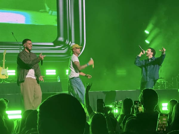 Alleh y Yorghaki sorprendieron a sus fans con aparición de Feid en su concierto