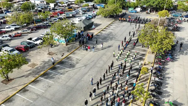 SUCRE | Plan Seguridad Navidad 2025 fue desplegado en el Mercado Municipal de Cumaná