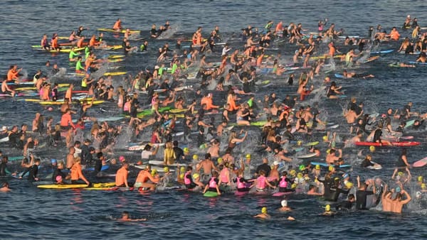 Australianos rindieron homenaje a víctimas del ataque en Bondi Beach