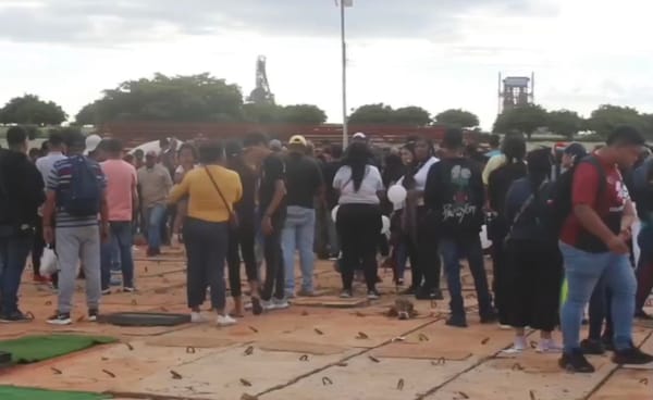 Familiares dieron el último adiós a los jóvenes Alexander y Ashleiker en Bolívar