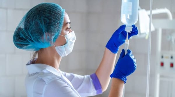 Colegio de Enfermería exigió mejores ingresos para frenar la migración del personal