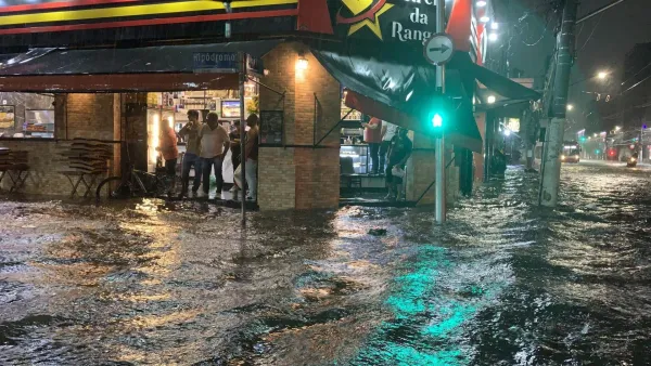 Lluvias torrenciales e inundaciones han dejado 36 muertos y 700 evacuados en Brasil
