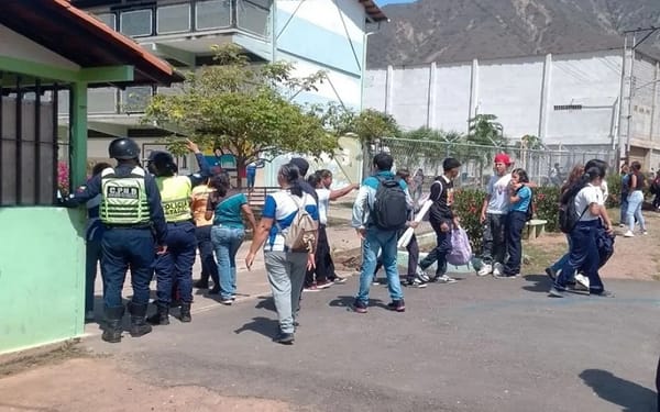Más de 30 afectados: Reportaron intoxicación masiva en un liceo de Mérida