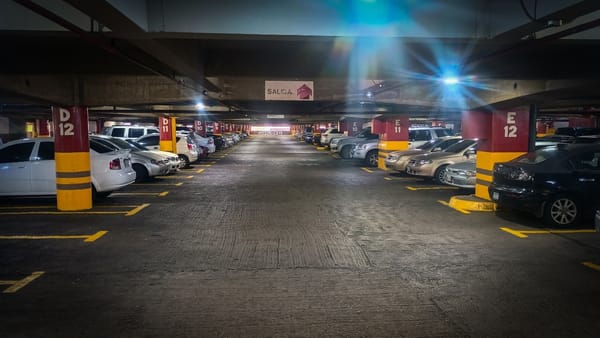 Asamblea Nacional ordenó investigar a estacionamientos privados por altos costos