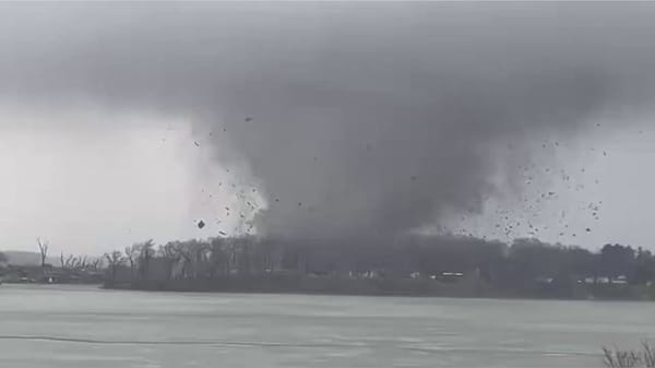 Tornado en Michigan dejó al menos tres muertos y varios heridos