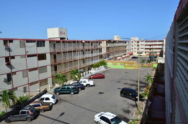 SUCRE | Habitantes de Los Mangles en Cumaná denunciaron que les suministraron agua «turbia» por cisterna