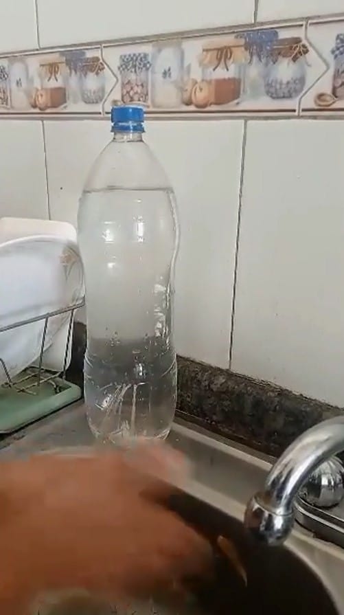 SUCRE | Cumanés mostró ingenioso método para sortear escasez de agua en la ciudad