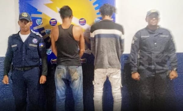 Detuvieron a dos jóvenes señalados de maltratar a un perro en Maracaibo