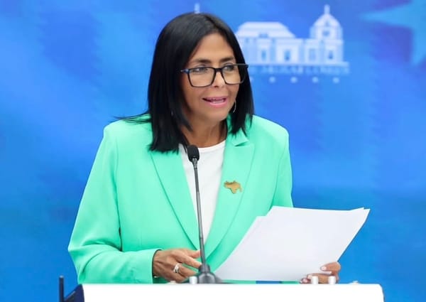 Delcy Rodríguez anunció aumento del ingreso mínimo integral a $240 y las pensiones en $70