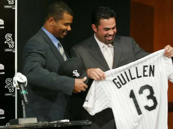 Inmortalizado: Medias Blancas de Chicago retirarán el número 13 de Oswaldo Guillén