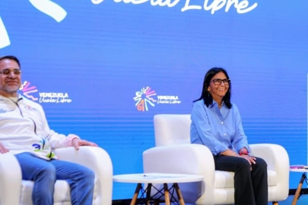 Delcy Rodríguez: existe «sobreexpectativa» por el aumento salarial, pero habrá una mejora