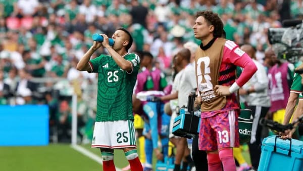 «Cooling break»: la medida que ha generado críticas entre los aficionados del Mundial de Fútbol