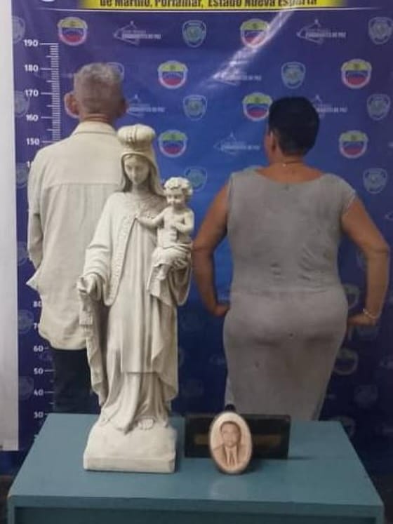 Detienen a dos personas por presunto hurto de imagen religiosa en cementerio de Porlamar