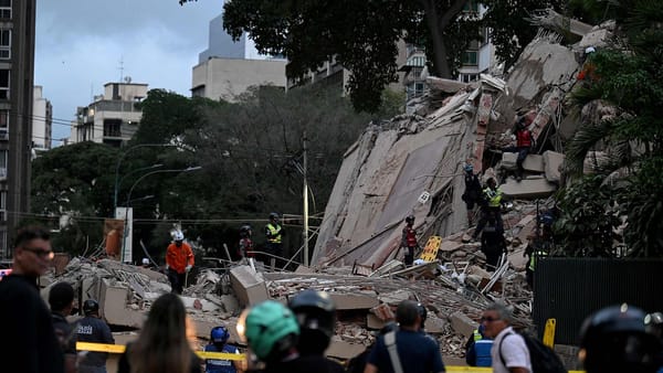 Alcaldía de Chacao activa operativo tras colapso de edificios: 18 personas han sido rescatadas