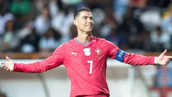Portugal goleó a Uzbekistán y Cristiano Ronaldo consiguió un nuevo record de goles