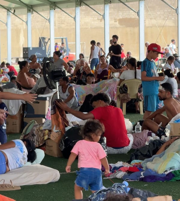 Polideportivo José María Vargas alberga a más de 1.200 personas afectadas por los terremotos