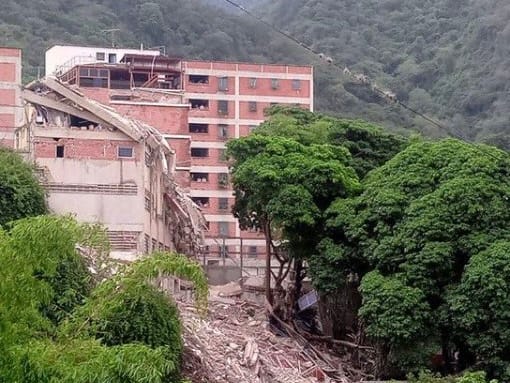 Colapsó parte de la estructura del Colegio San Judas Tadeo en La Pastora, Caracas