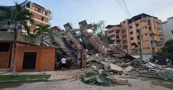 Habitantes de Tanaguarena piden más maquinaria para continuar la búsqueda entre los escombros