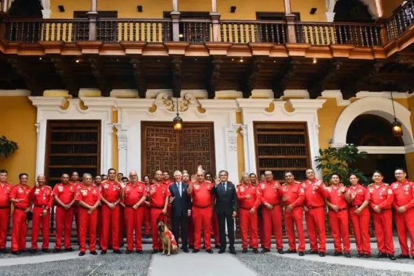 Perú condecoró a 40 integrantes del equipo USAR por su misión de rescate en Venezuela