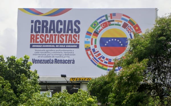 «Gracias rescatistas»: el mensaje que apareció en Caracas en honor a funcionarios que ayudaron durante los terremotos