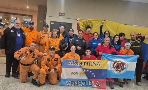 Nuevo grupo de médicos y rescatistas partió desde Argentina hacia Venezuela para brindar ayuda humanitaria