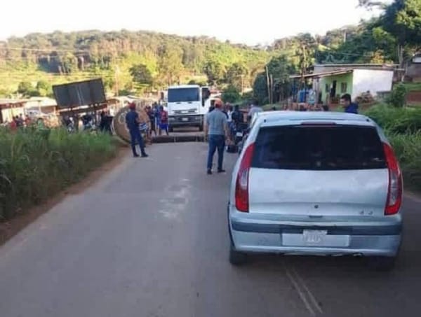 Sujetos armados dispersaron a tiros a un grupo de manifestantes en el estado Bolívar